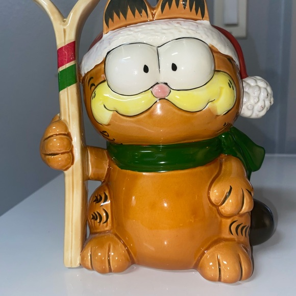 Enesco Garfield Skier Piggy Bank - Picture 2 of 11